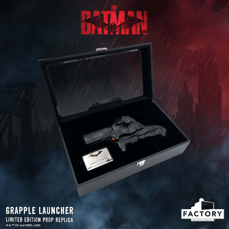 The Batman Grapple Launcher Prop Replica Limited Edition Factory Entertainment